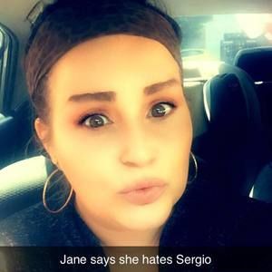 Meet your Posher, Crystal